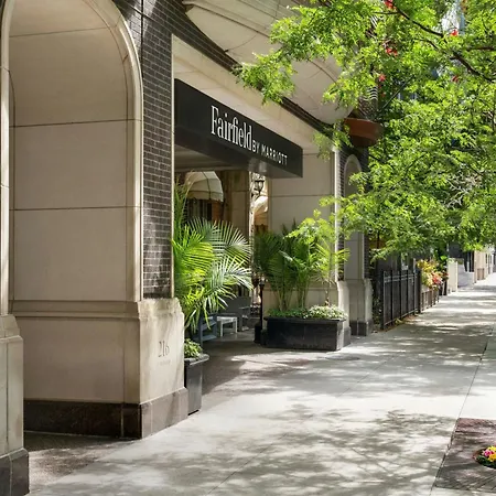 Fairfield Inn And Suites Chicago Downtown/ Magnificent Mile