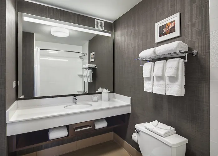 Fairfield And Downtown/ Magnificent Mile Hotel