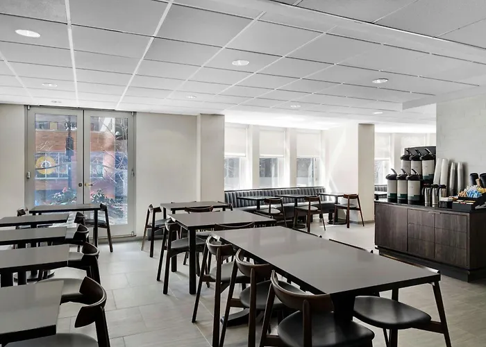 Fairfield And Downtown/ Magnificent Mile 3* Chicago