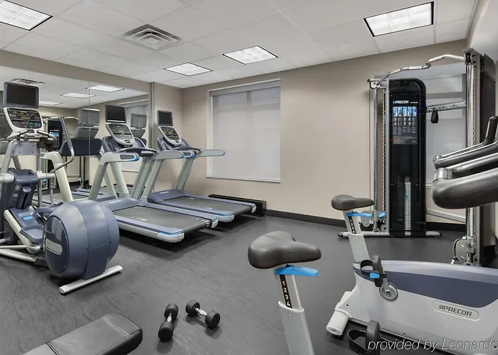 Hotel Fairfield And Downtown/ Magnificent Mile 3*