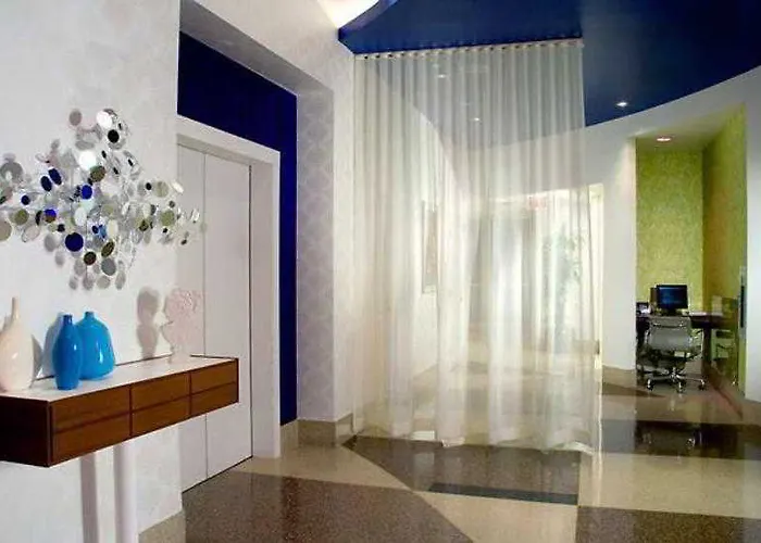 Fairfield And Downtown/ Magnificent Mile 3* Chicago