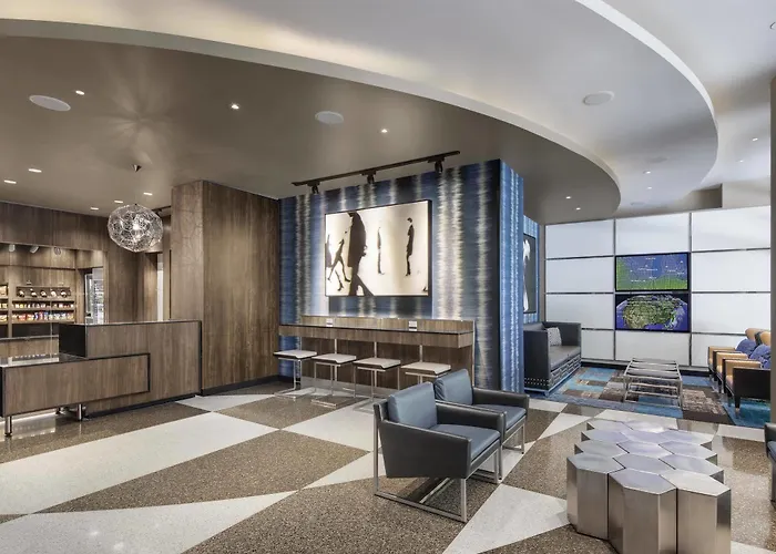 Fairfield And Downtown/ Magnificent Mile 3*